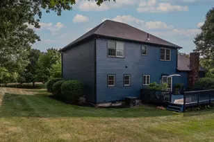 23 Summerfield Rd, Amherst, MA 01002 - Photo 5