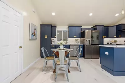 18 James St, Burlington, MA 01803 - Photo 13