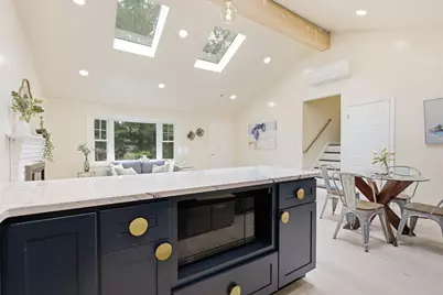 18 James St, Burlington, MA 01803 - Photo 9