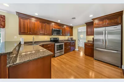 34 Judith Cir, Dedham, MA 02026 - Photo 25