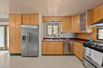 25 Maple Ave., Newton, MA 02458 - Photo 11