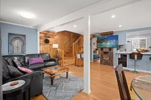 25 Ledge St, Melrose, MA 02176 - Photo 5