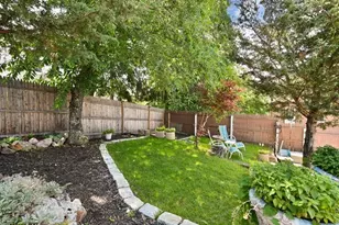 25 Ledge St, Melrose, MA 02176 - Photo 39
