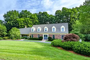 115 Williamsburg Dr, Longmeadow, MA 01106 - Photo 1