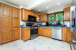 29 Lawrence Rd, Milton, MA 02186 - Photo 7