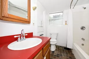 28 Main St, Mattapoisett, MA 02739 - Photo 33