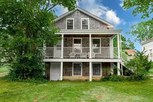 28 Main St, Mattapoisett, MA 02739 - Photo 3