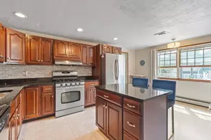 11 Stonewood Ln, Braintree, MA 02184 - Photo 11