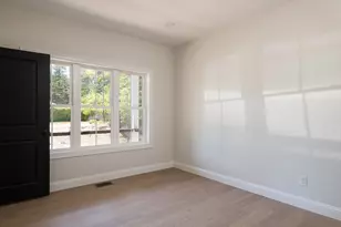 86 High St, Carver, MA 02330 - Photo 17