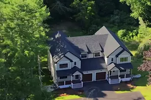 86 High St, Carver, MA 02330 - Photo 3