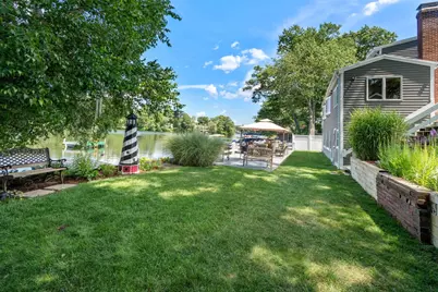 32 Treasure Island Rd, Plainville, MA 02762 - Photo 11