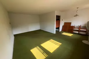 72 Barrett St, Northampton, MA 01060 - Photo 3