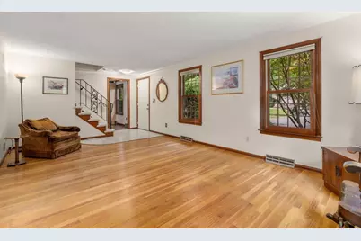 11 Bacon Rd, Framingham, MA 01701 - Photo 5