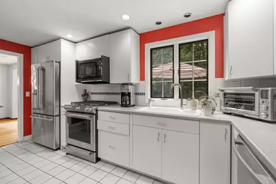 11 Bacon Rd, Framingham, MA 01701 - Photo 13