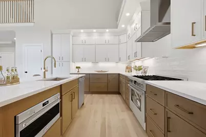 141 Essex Street #141, Middleton, MA 01949 - Photo 5