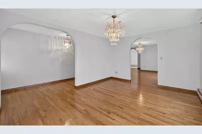 31 Oregon St, Fall River, MA 02720 - Photo 15