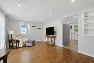 54 Crescent Ave., North Attleboro, MA 02760 - Photo 3