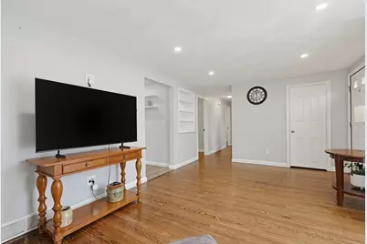 54 Crescent Ave., North Attleboro, MA 02760 - Photo 5