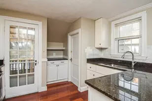 7 Hilltop, Watertown, MA 02472 - Photo 9