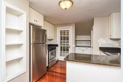 7 Hilltop #A, Watertown, MA 02472 - Photo 5