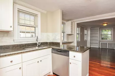7 Hilltop #A, Watertown, MA 02472 - Photo 7