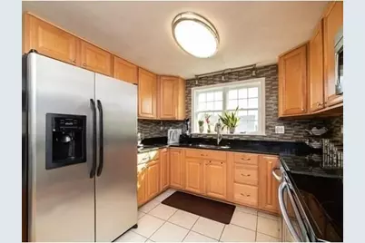 75 Mount Vernon St #C, Somerville, MA 02145 - Photo 3