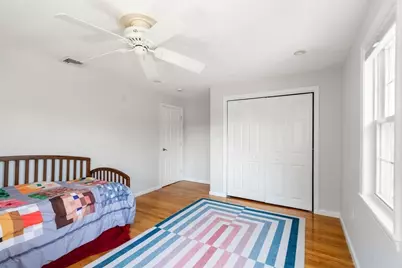 32 Grosvenor Rd, Waltham, MA 02453 - Photo 21