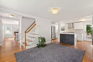 32 Grosvenor Rd, Waltham, MA 02453 - Photo 3