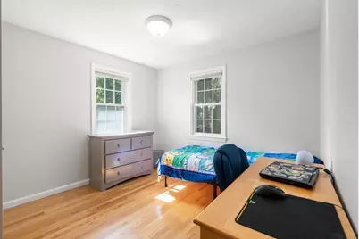 32 Grosvenor Rd, Waltham, MA 02453 - Photo 23