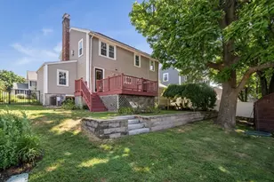 32 Grosvenor Rd, Waltham, MA 02453 - Photo 35
