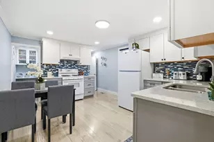 30 Woodlawn St, Everett, MA 02149 - Photo 5