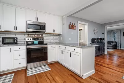 176 Hall St, Leominster, MA 01453 - Photo 21