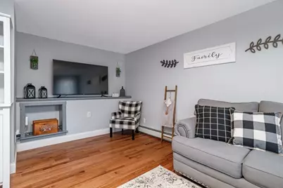 176 Hall St, Leominster, MA 01453 - Photo 15