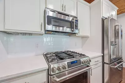 192 Raymond St #4, Cambridge, MA 02140 - Photo 7