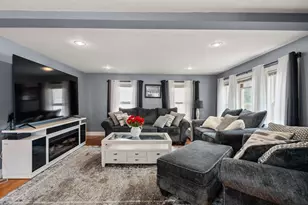 19 Elsie St, Everett, MA 02149 - Photo 3