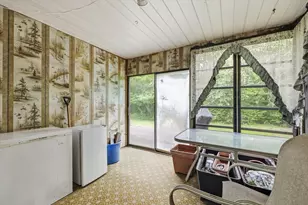 1303 Calkins Rd, Palmer, MA 01069 - Photo 9