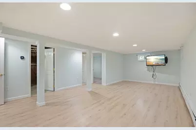 4 Raymond Cir, Peabody, MA 01960 - Photo 31