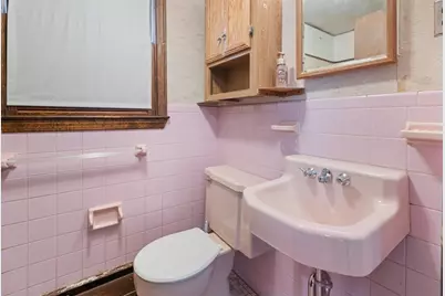 4 L St, Lowell, MA 01850 - Photo 13