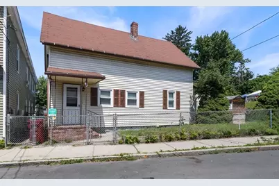 4 L St, Lowell, MA 01850 - Photo 5