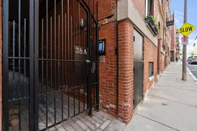 38Ra Charter St #2, Boston, MA 02113 - Photo 17