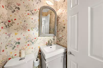 34 Lawrence #2, Boston, MA 02116 - Photo 9