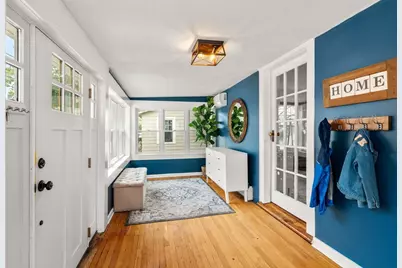 22 Bradford Rd, Milton, MA 02186 - Photo 3