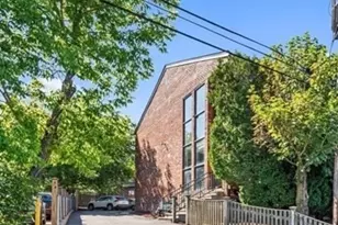 10 Roberts St, Somerville, MA 02145 - Photo 1