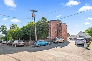 10 Roberts, Somerville, MA 02145 - Photo 5