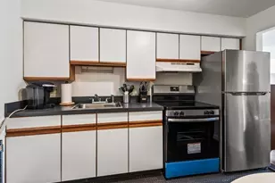 10 Roberts, Somerville, MA 02145 - Photo 9