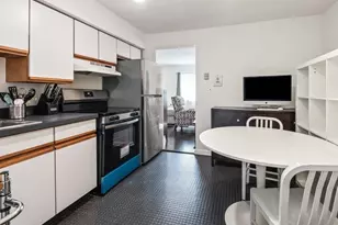 10 Roberts, Somerville, MA 02145 - Photo 11