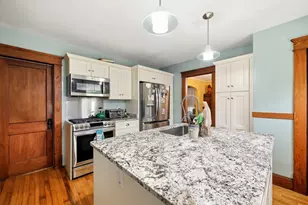 39 Claremont Ave, Holyoke, MA 01040 - Photo 3
