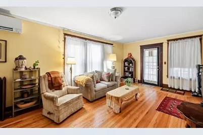 39 Claremont Ave, Holyoke, MA 01040 - Photo 5