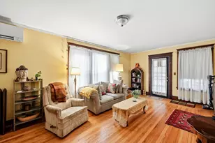 39 Claremont Ave, Holyoke, MA 01040 - Photo 5