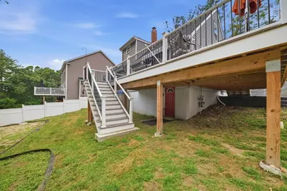 1582 Varnum Ave, Lowell, MA 01854 - Photo 5